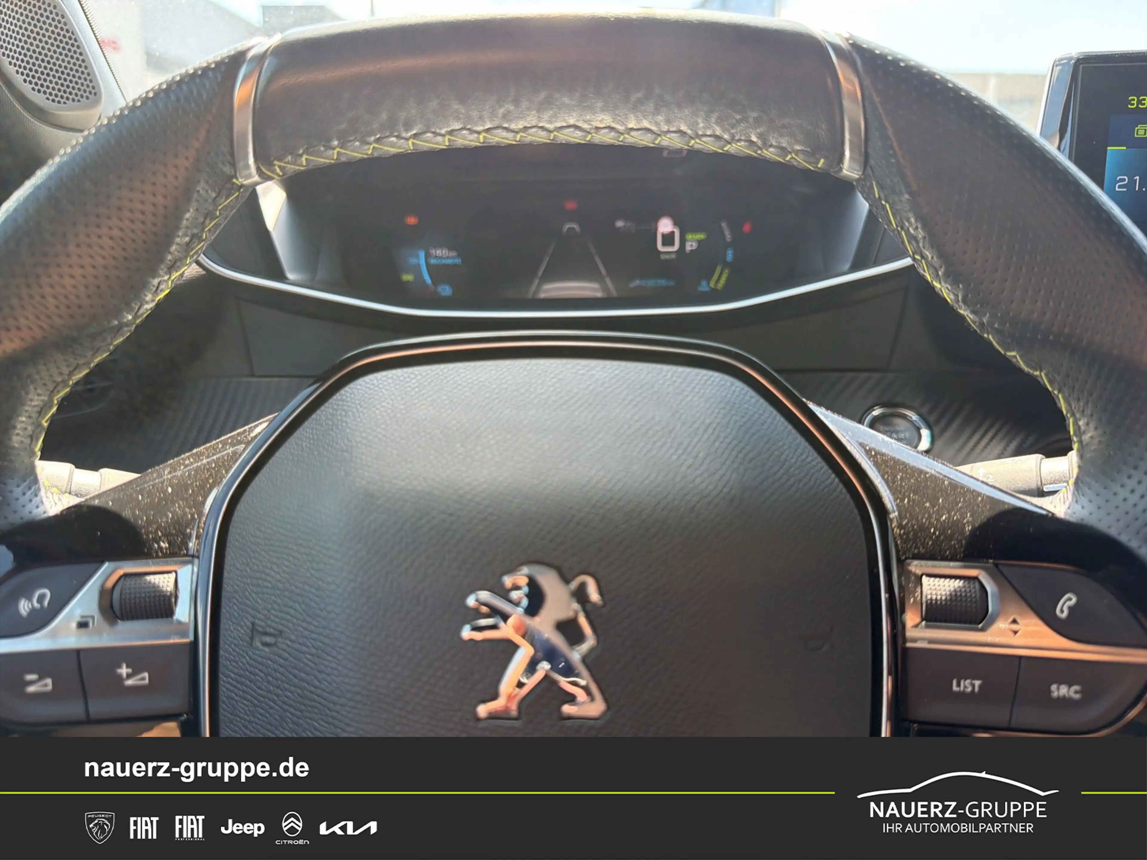 Peugeot e-2008 GT 136 NAVI SHZ — photo 13