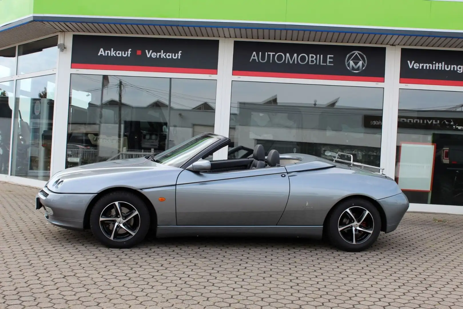 Alfa Romeo Spider 2.0 16V T.Spark L Tüv bis 05.2027 Grau - 1