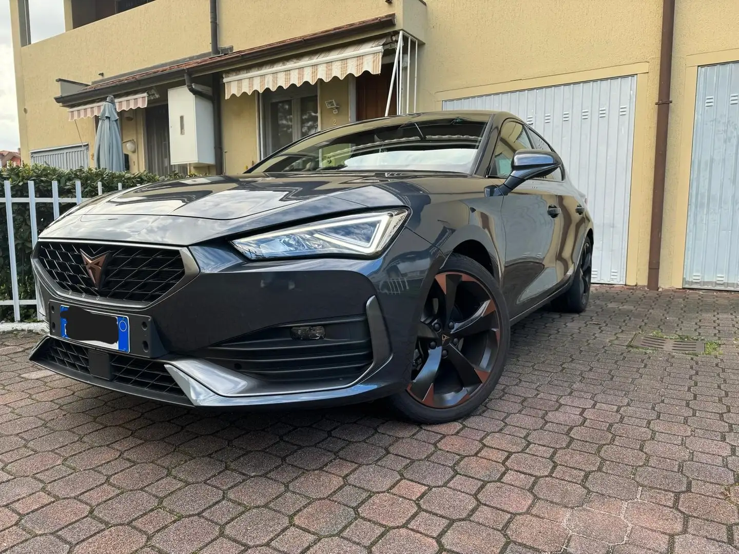 CUPRA Leon Leon 1.5 tsi 150cv Grigio - 1