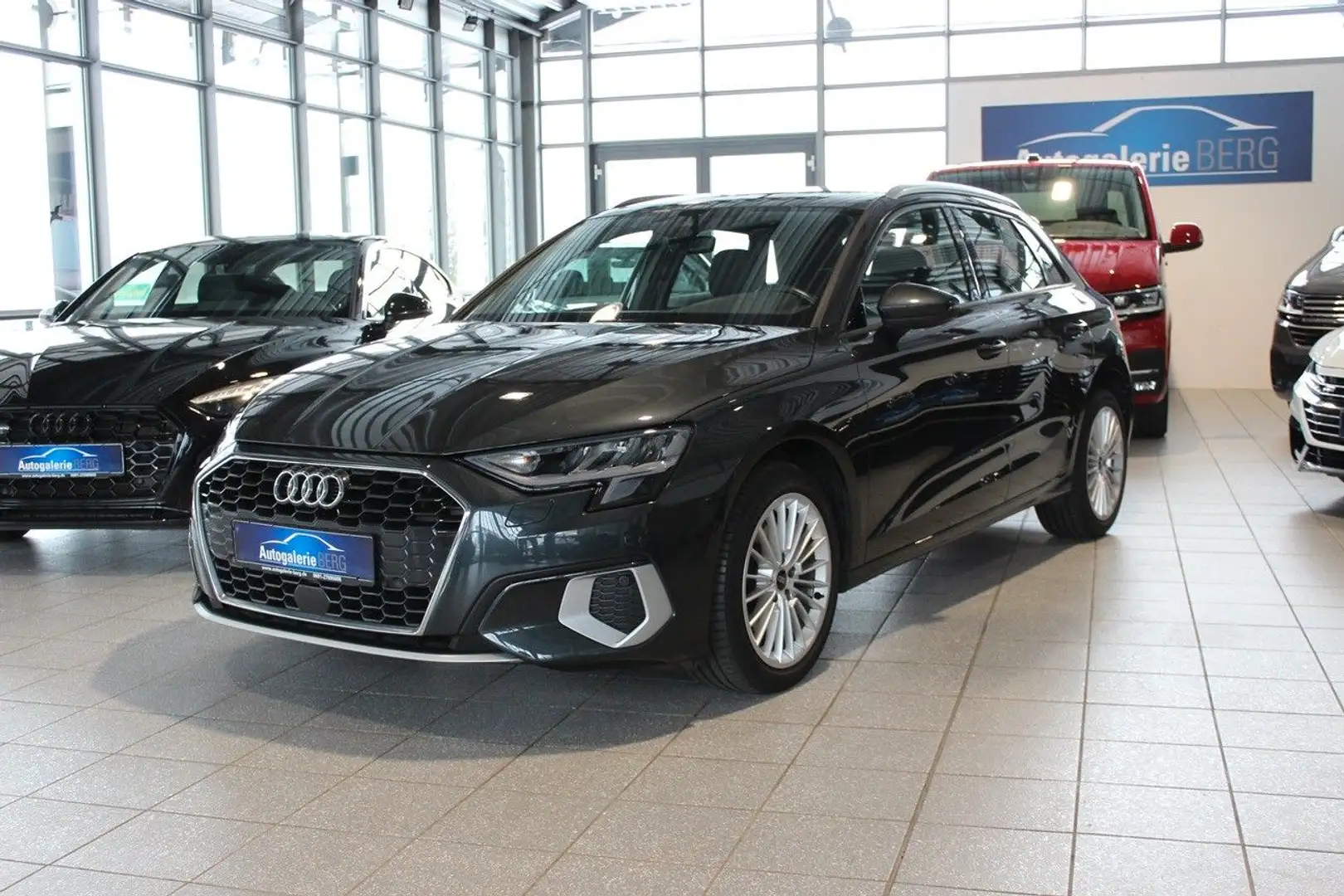 Audi A3 Sportback 30 TDI advanced Park Assist App Grau - 1