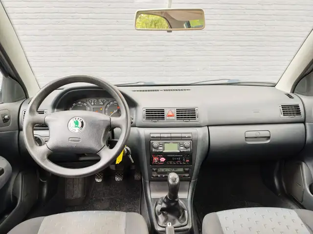 Skoda Octavia view 3