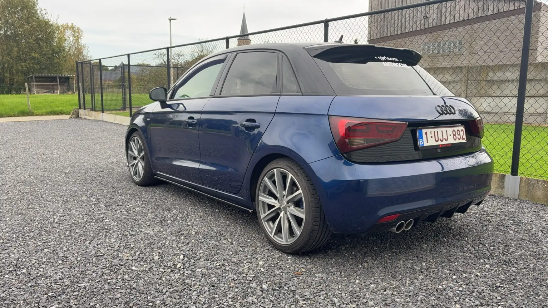Audi A1 Sportback 1.6 TDi Ambition S line tronic - 2