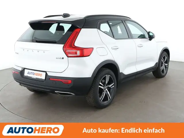 Volvo XC40 view 6