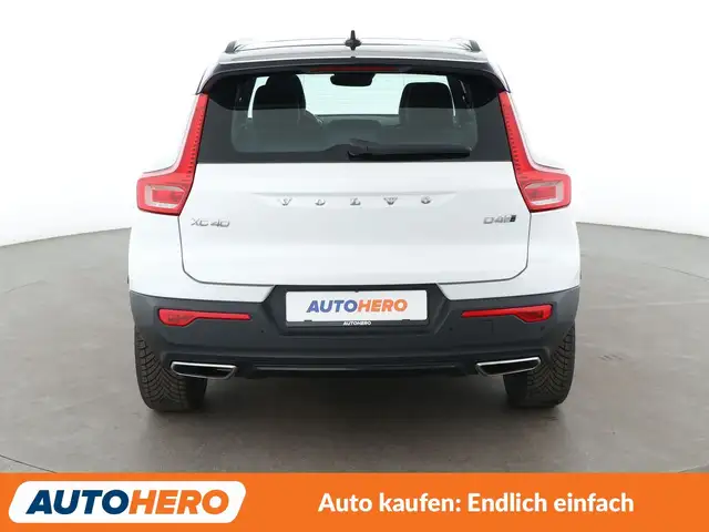 Volvo XC40 view 5