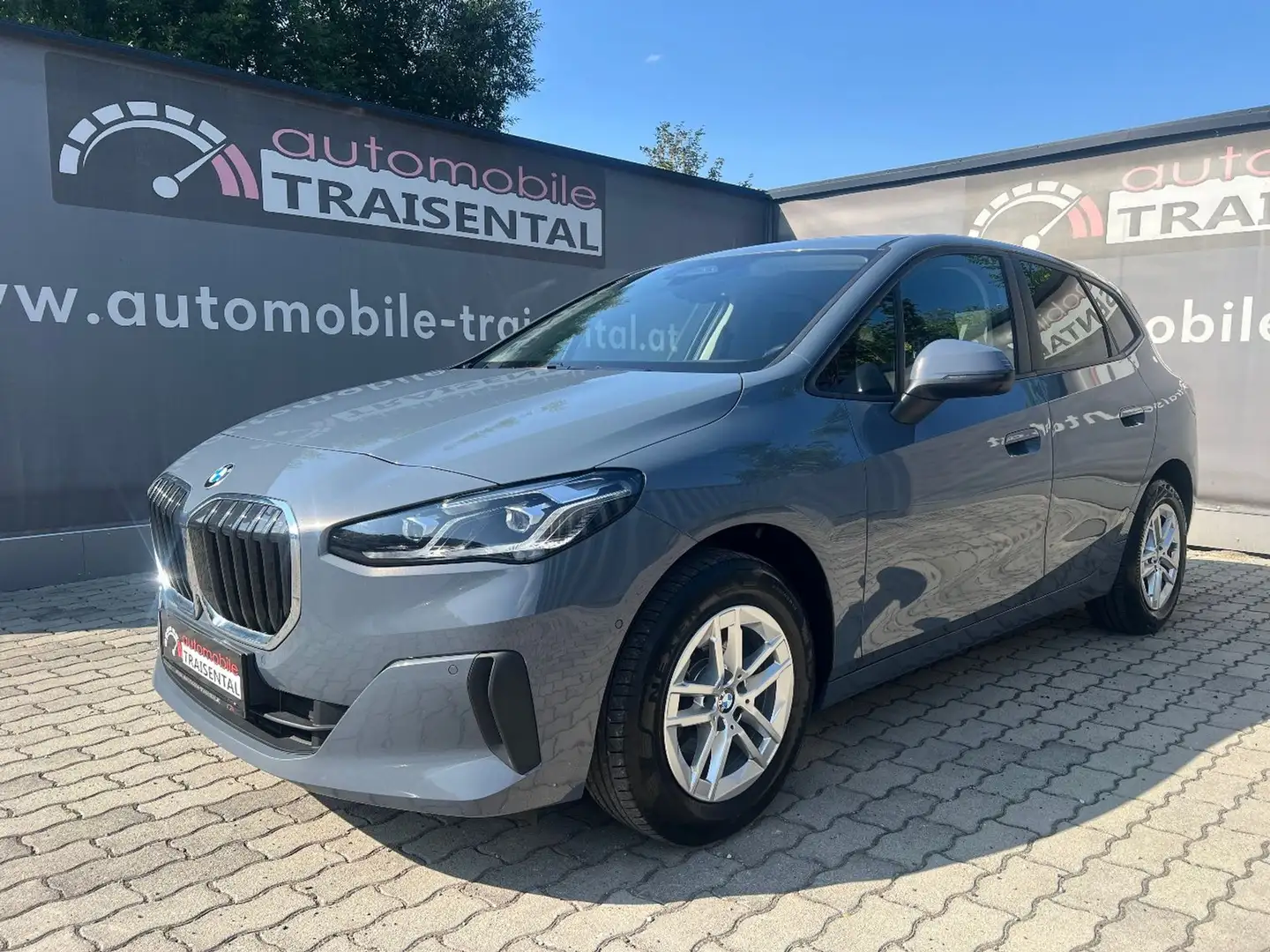 BMW 218 Active Tourer 218d Pickerl bis 05.2028 Grau - 1