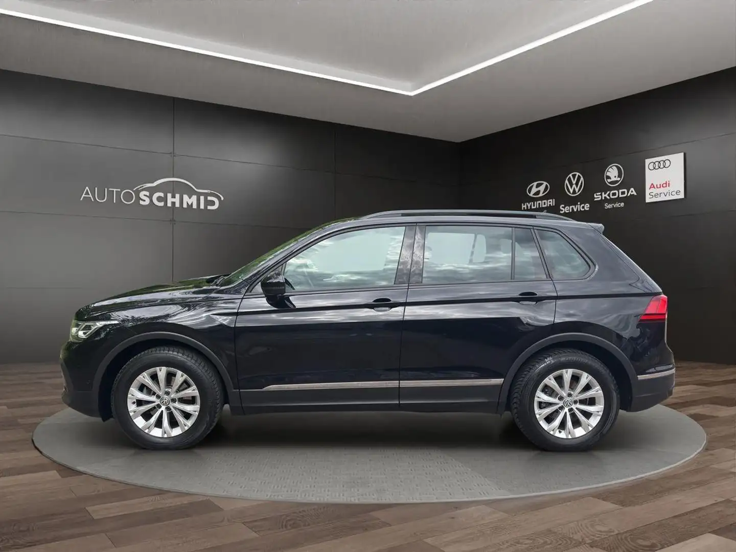 Volkswagen Tiguan Life 2.0 TDI DSG ACC MATRIX-LED RFK Black - 2