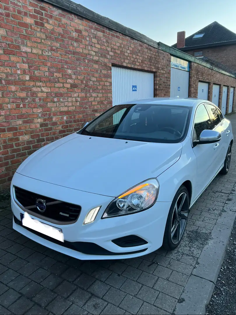 Volvo S60 2.0 D3 R-Design Start/Stop Geartronic Wit - 1
