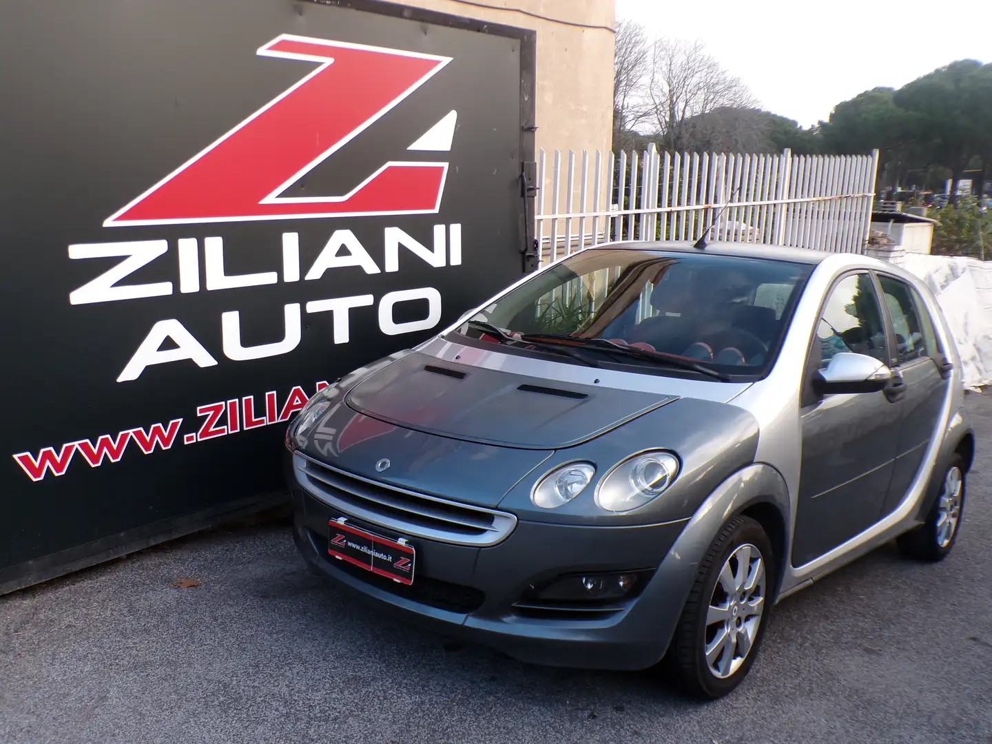 smart forFour 1.5 cdi Passion CAMBIO MANUALE Gris - 1