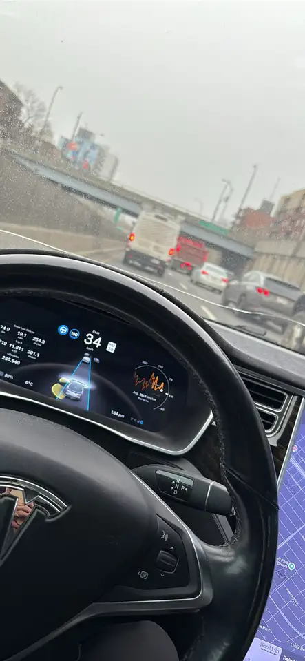 Tesla Model S снимка Tesla Model S