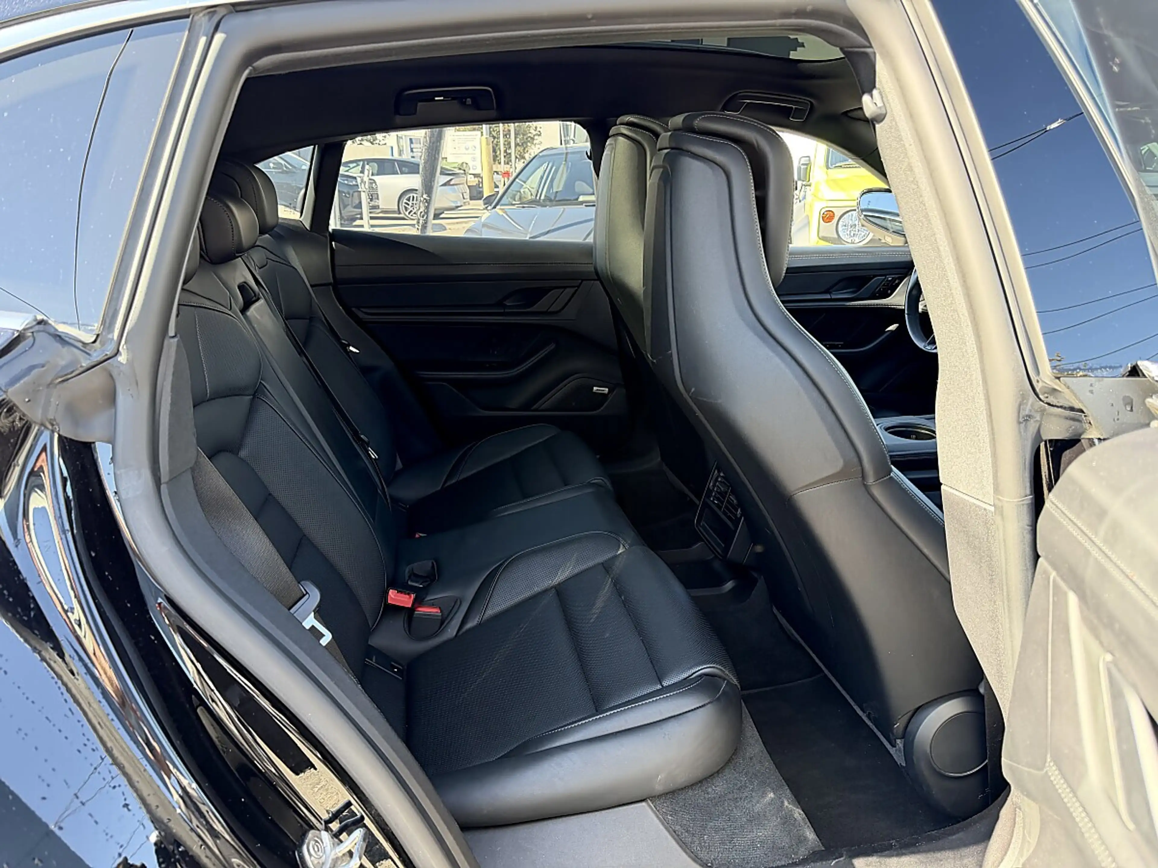 Porsche Taycan Cross Turismo 4S ACC Luftfahrwerk Matrix-LED Pa... — photo 10