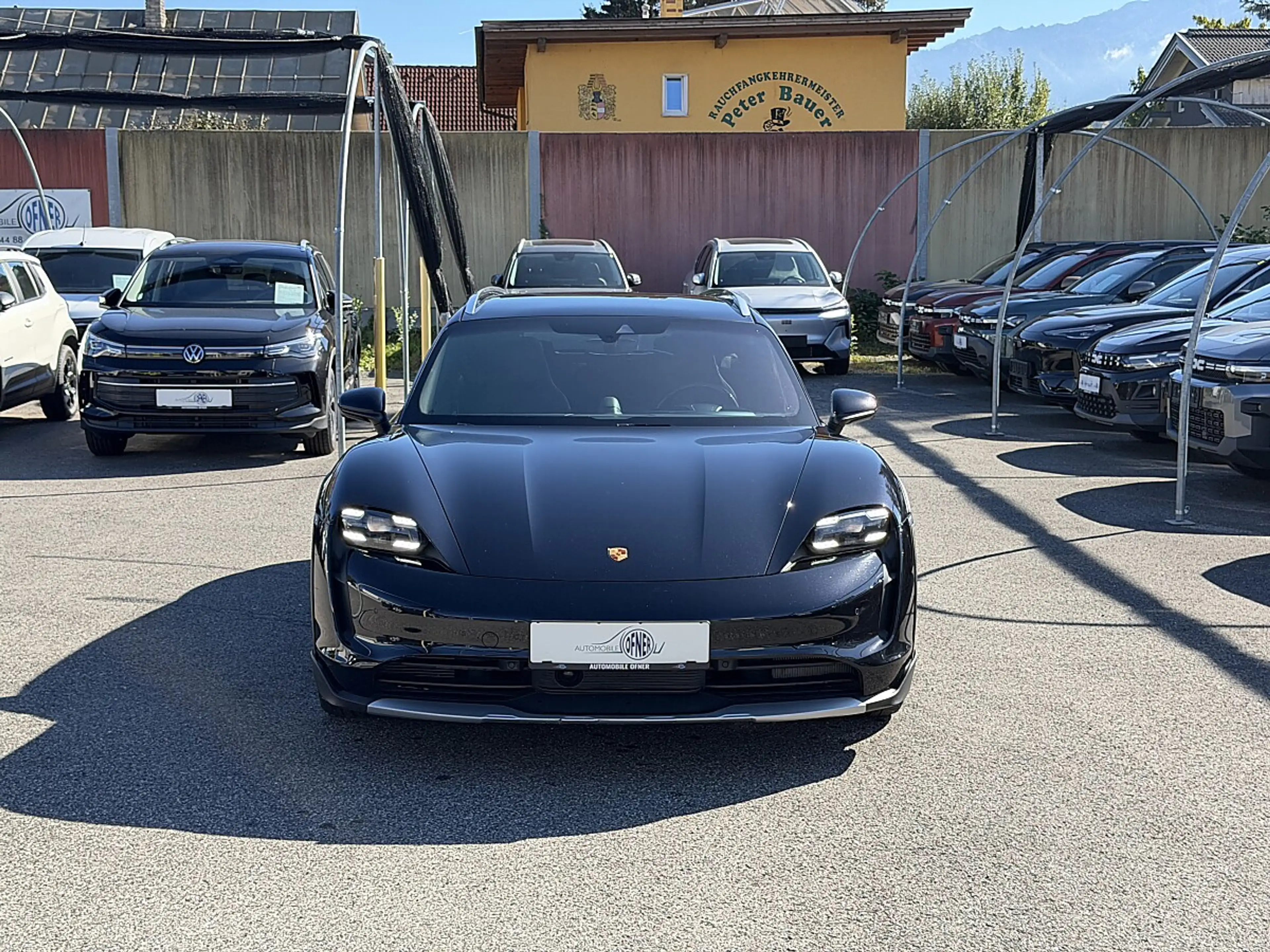 Porsche Taycan Cross Turismo 4S ACC Luftfahrwerk Matrix-LED Pa... — photo 2