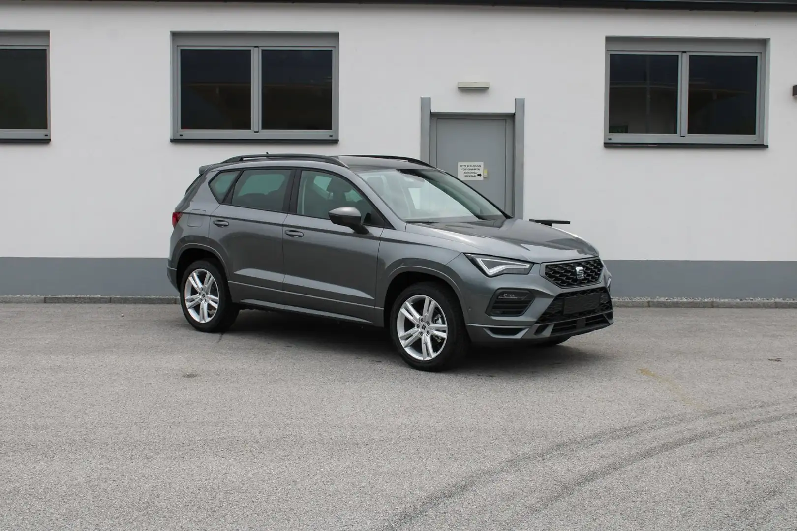SEAT Ateca FR Edition 1.0 TSI Grau - 1