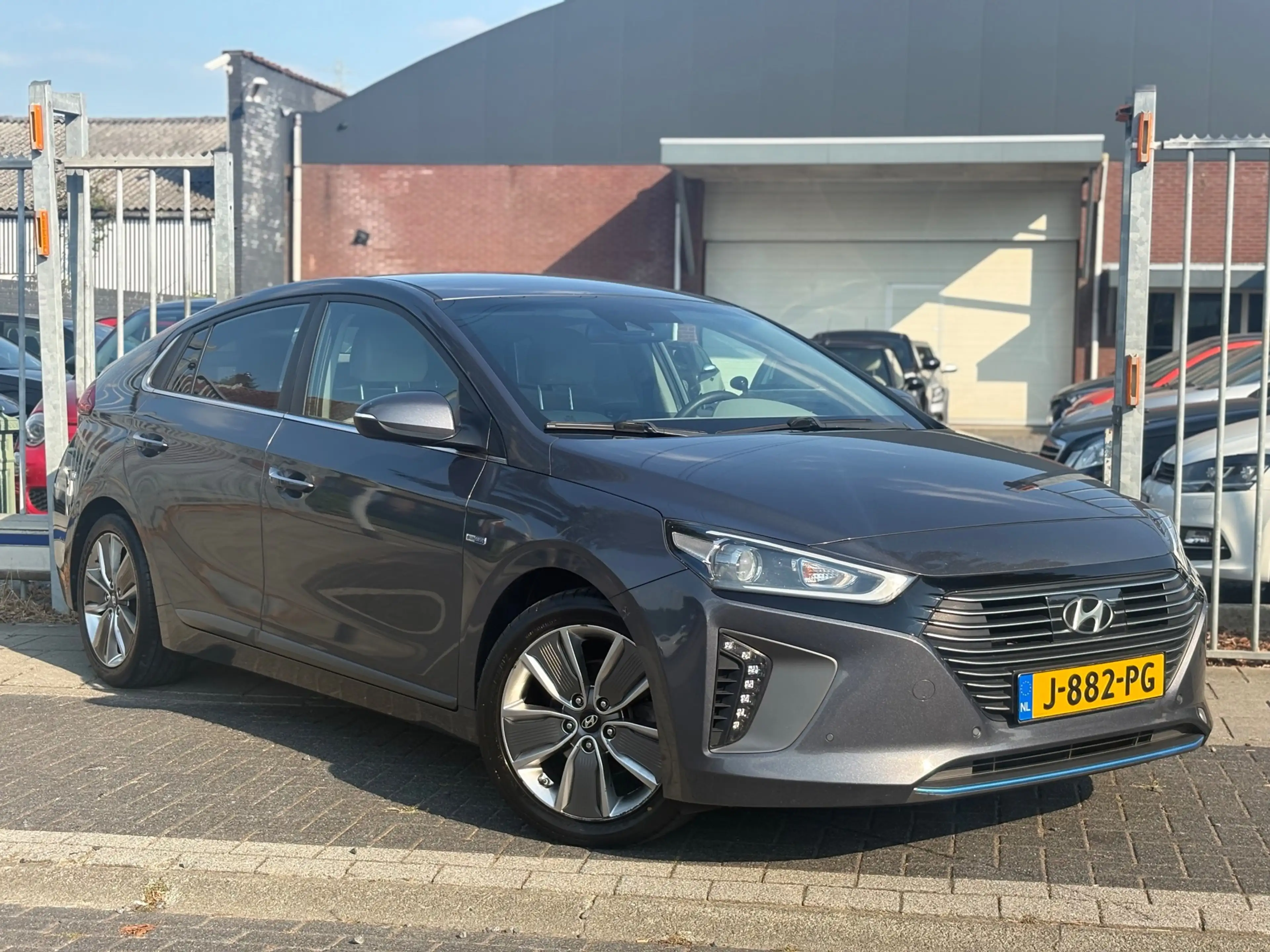 Hyundai IONIQ 1.6 GDi Trend Hybrid | BOMVOL OPTIES | Leder | 17” — photo 14