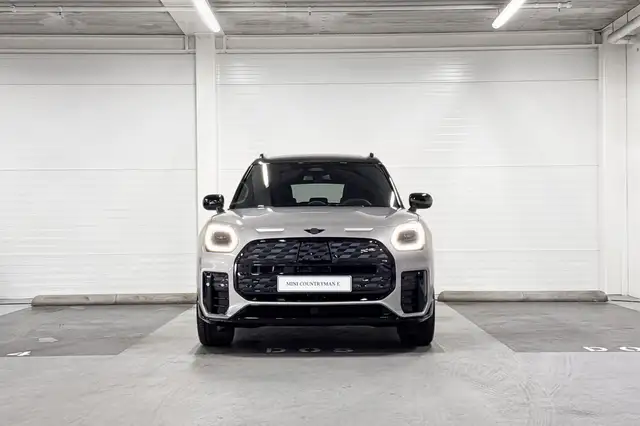 Mini Countryman view 5