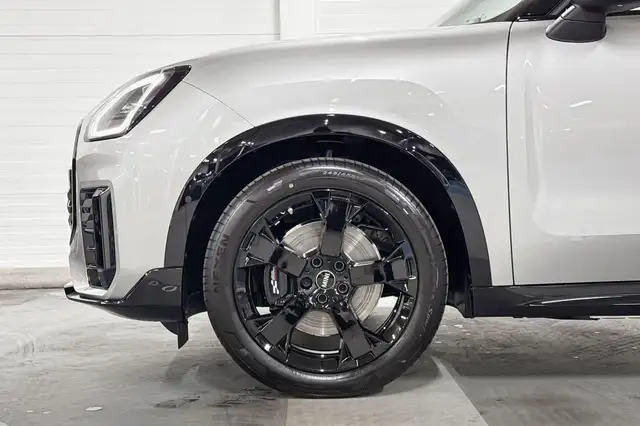 Mini Countryman view 4