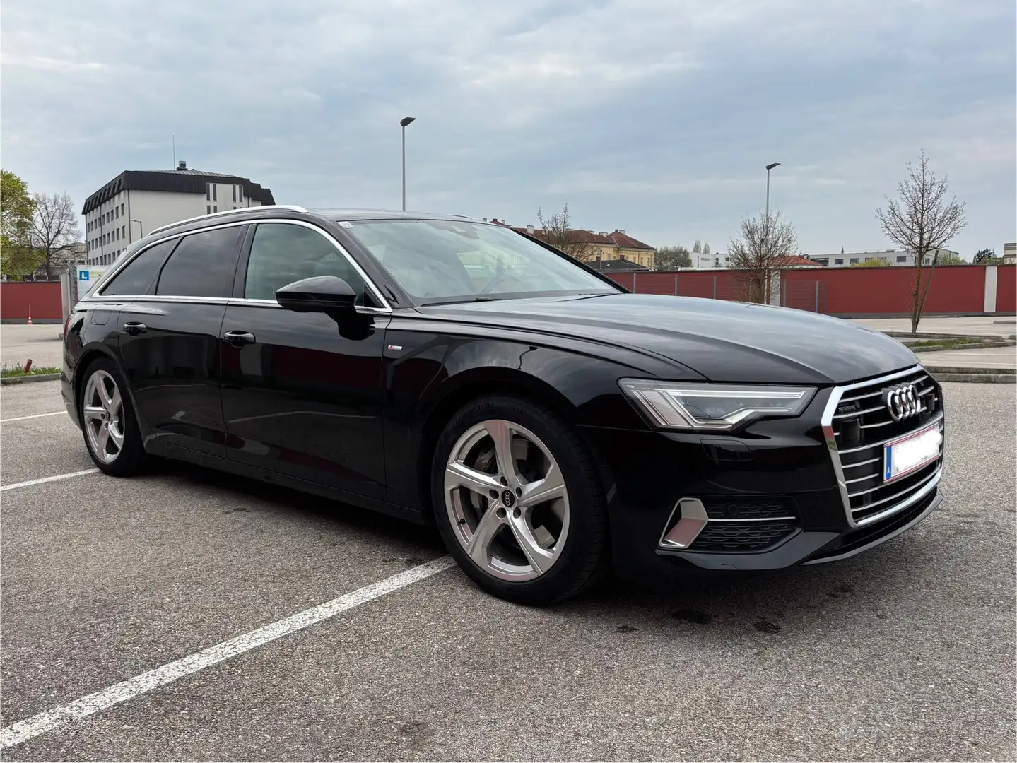 Audi A6 e-tron Avant 50 TFSIe Quattro Sport S-Line - 1