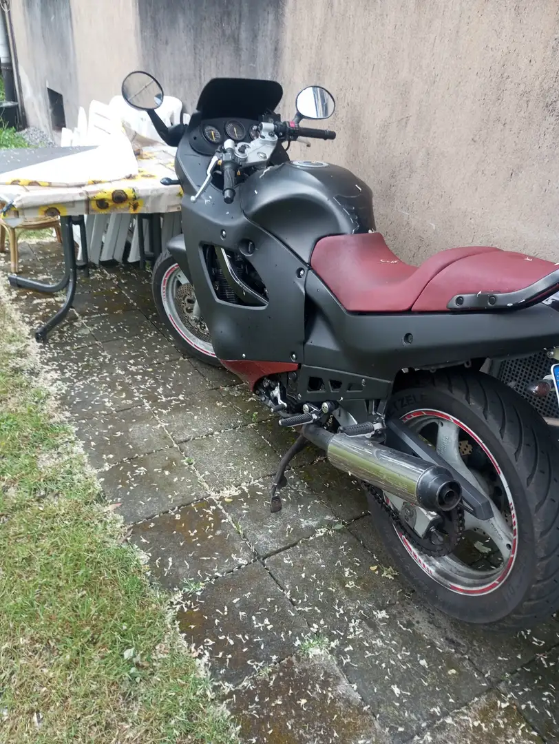 Suzuki GSX 600 Černá - 2