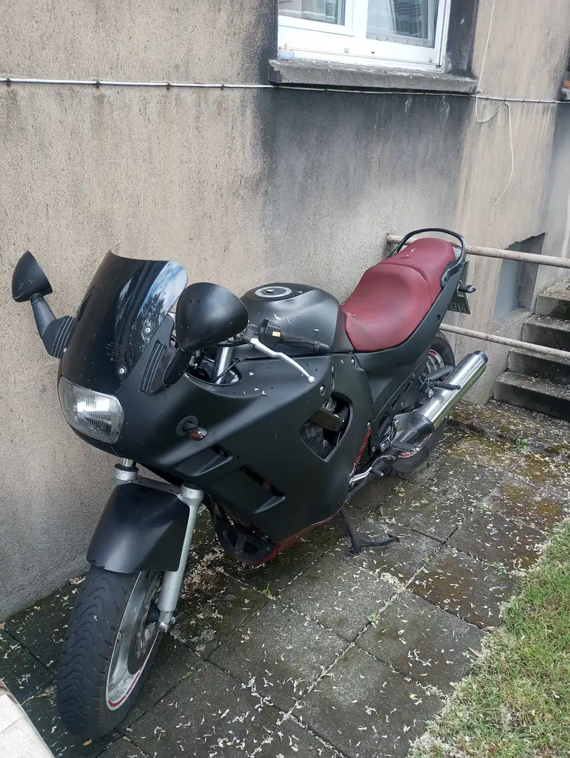 Suzuki GSX 600 Černá - 1