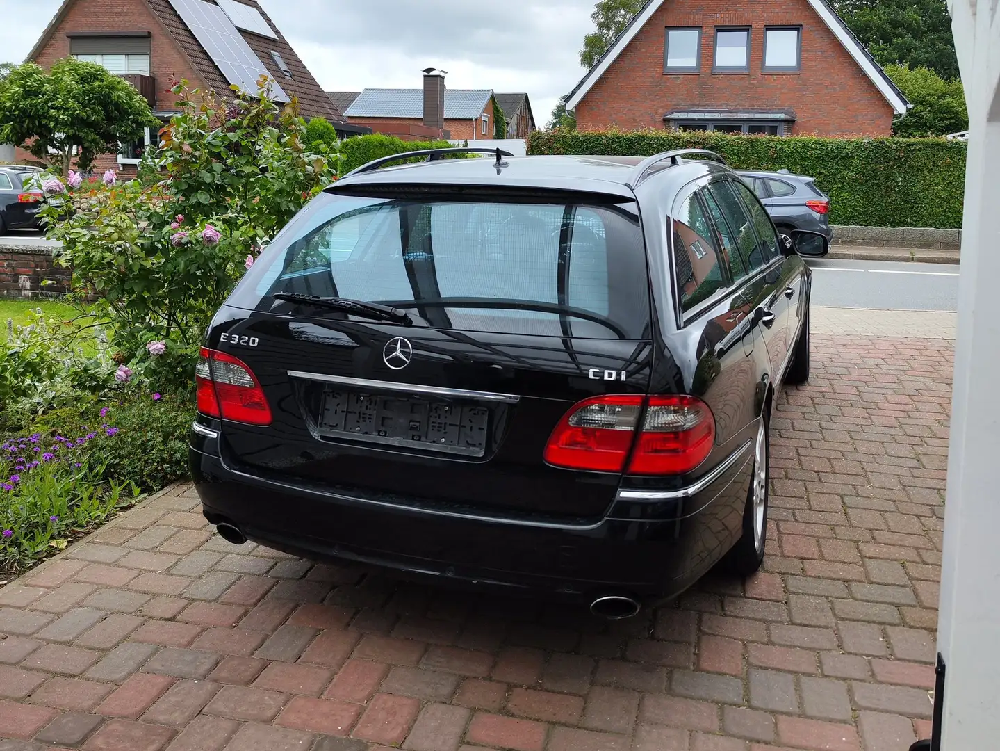Mercedes-Benz E 320 E 320 T CDI 7G-TRONICAvantgarde Noir - 1
