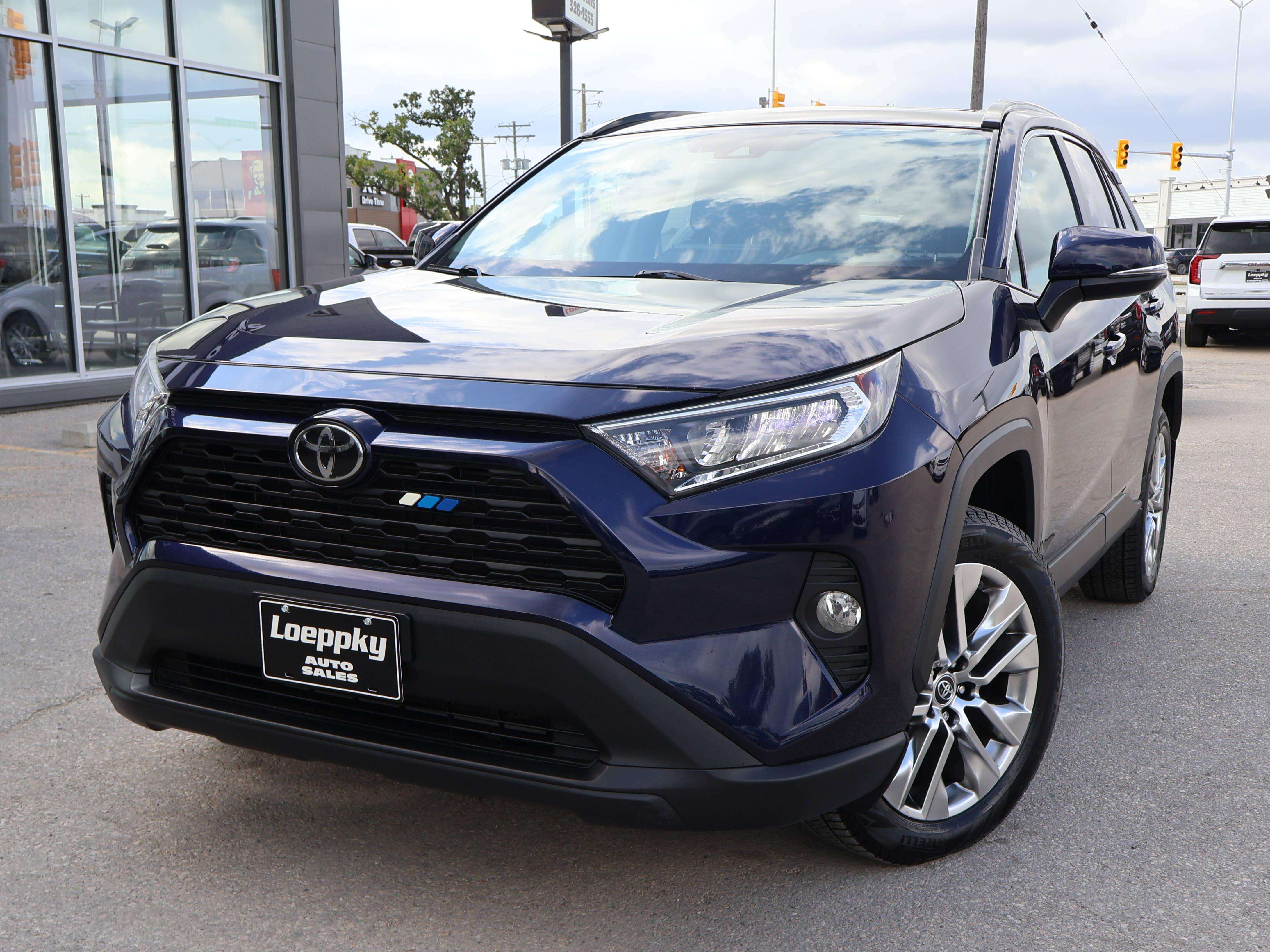 2019 Toyota RAV4 XLE — снимка 1