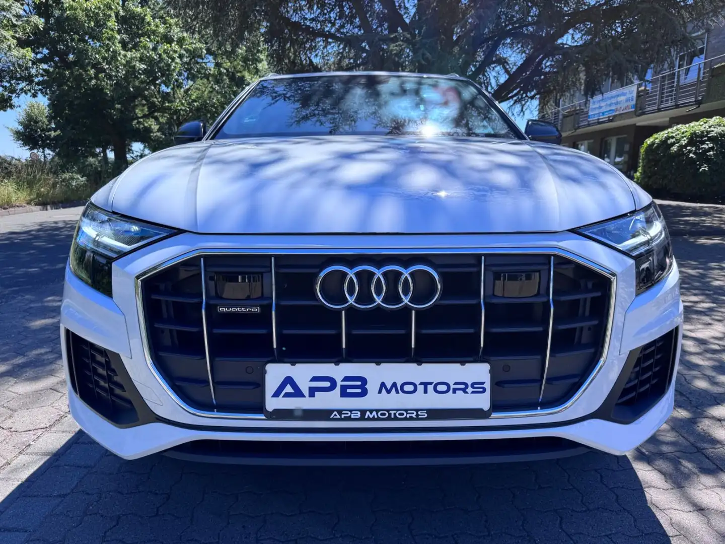 Audi Q8 50 CAM SITZKLIMA 4XSHZ AHK B&O ACC STANDHZG. White - 2