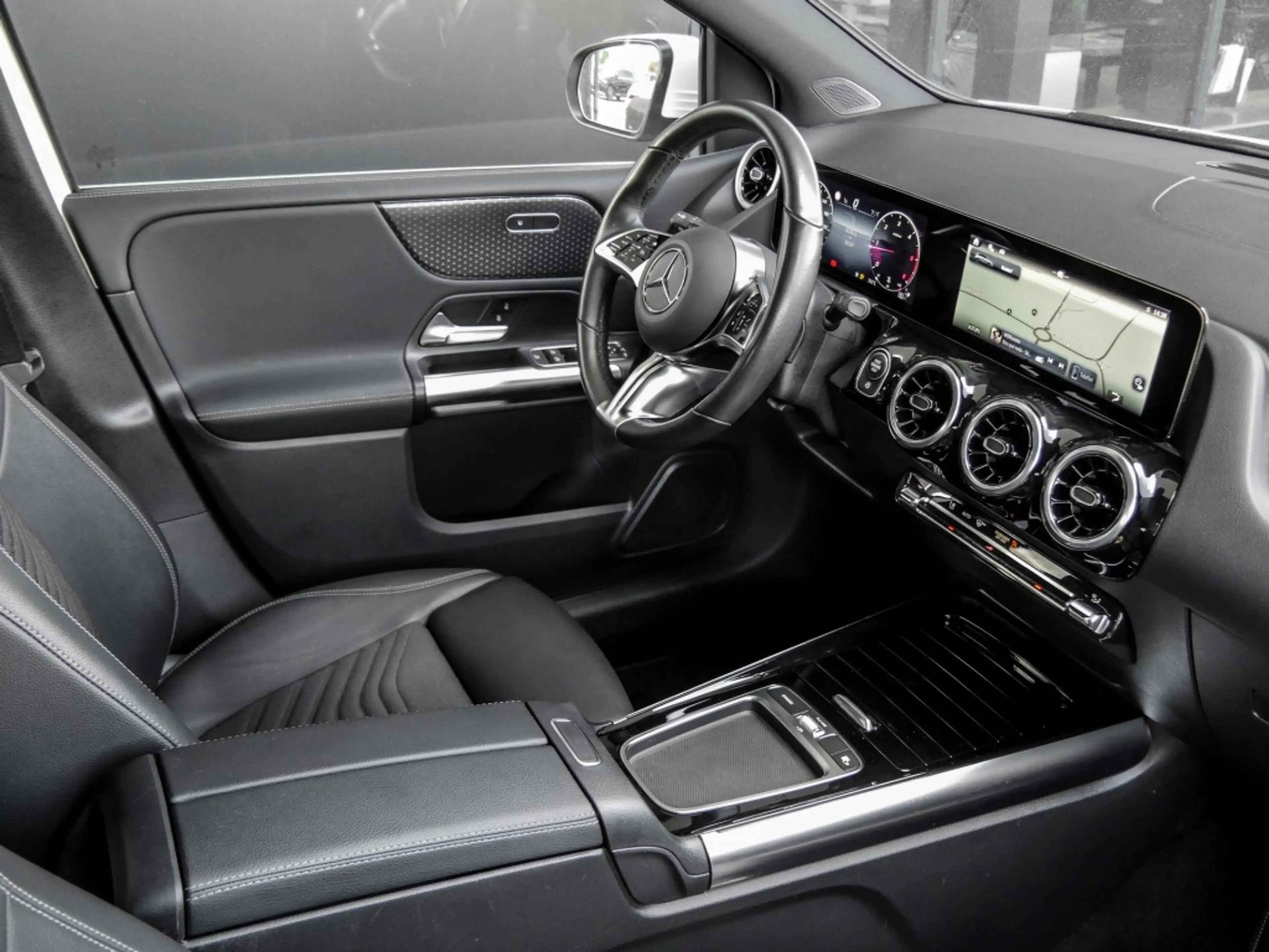 Mercedes-Benz B 220 d Progressive+AHK+Cam+LED+Navi+Totw+Wide — photo 4