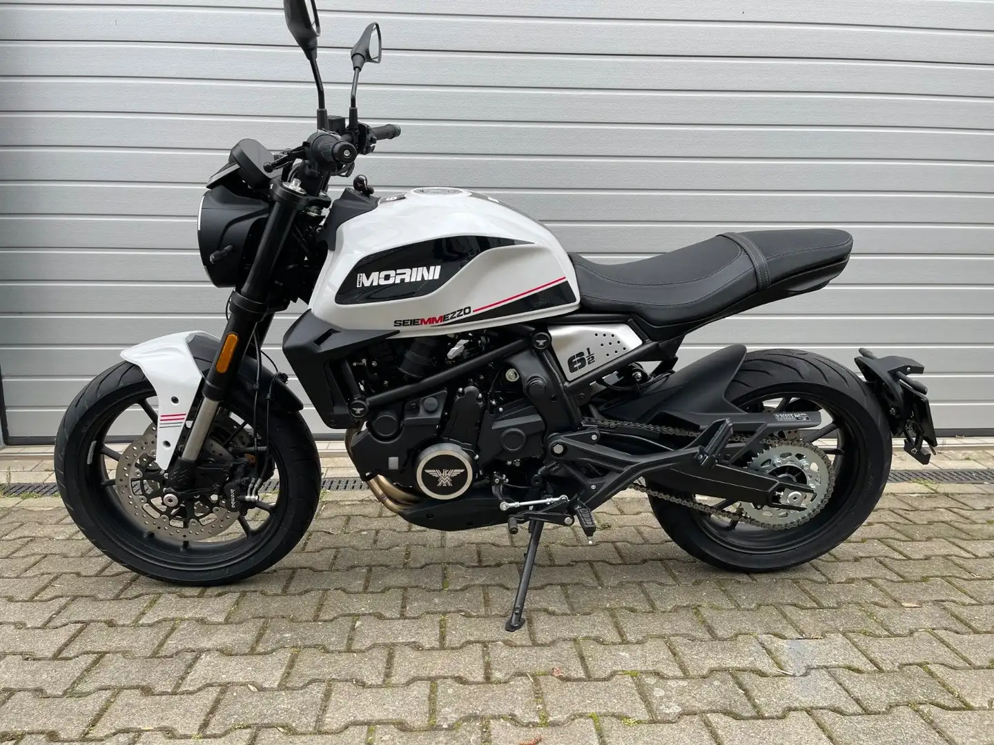 Moto Morini Seiemmezzo STR 649 SALE € 5990.- Weiß - 1