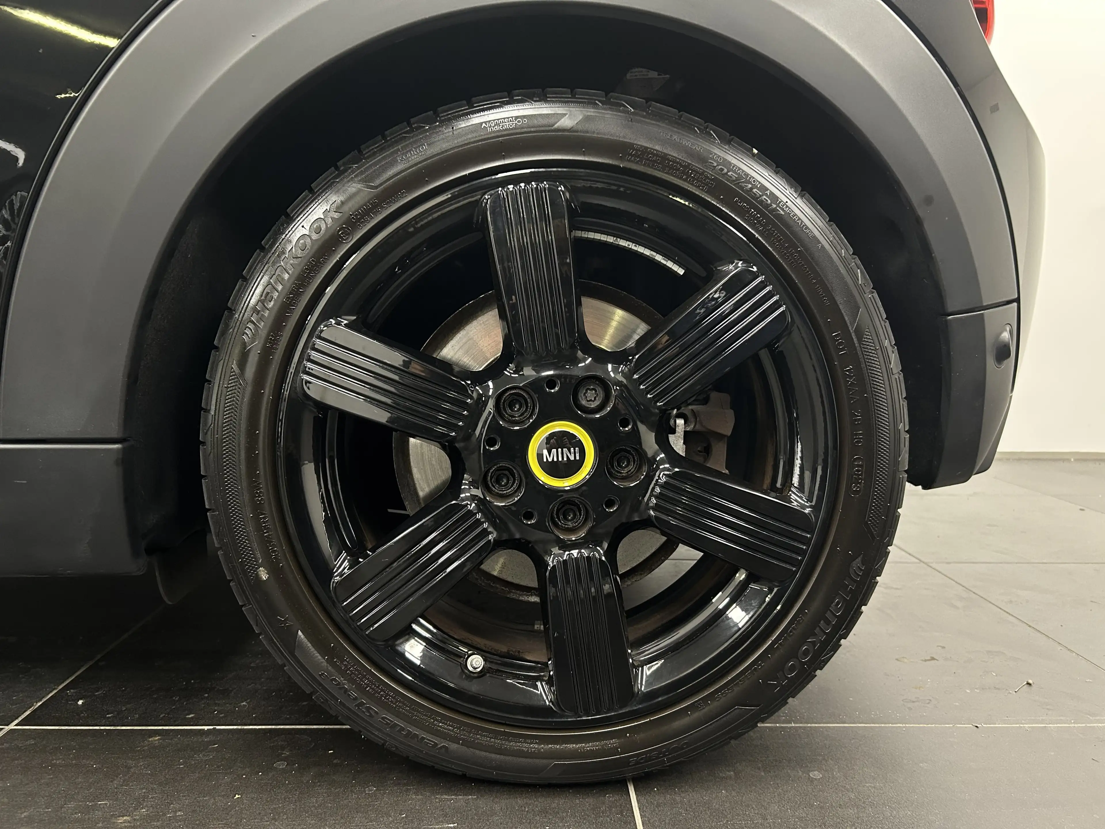 MINI Cooper SE Hatch — photo 6