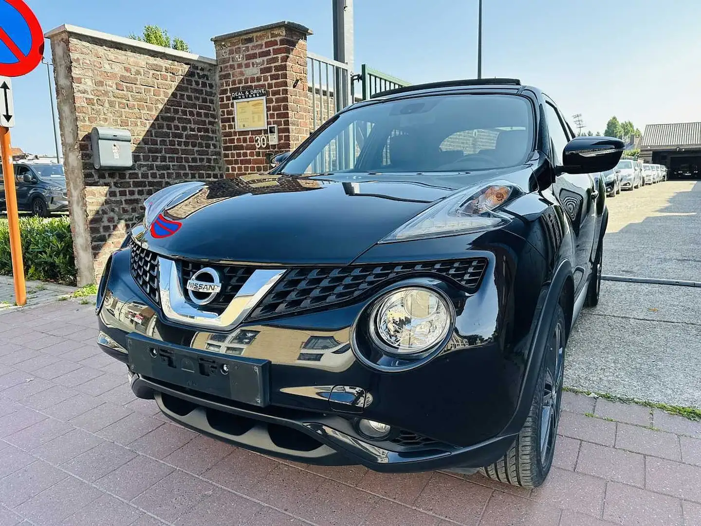 Nissan Juke 1.2 I 2WD MET 89DKM EDITION ACENTA Zwart - 1