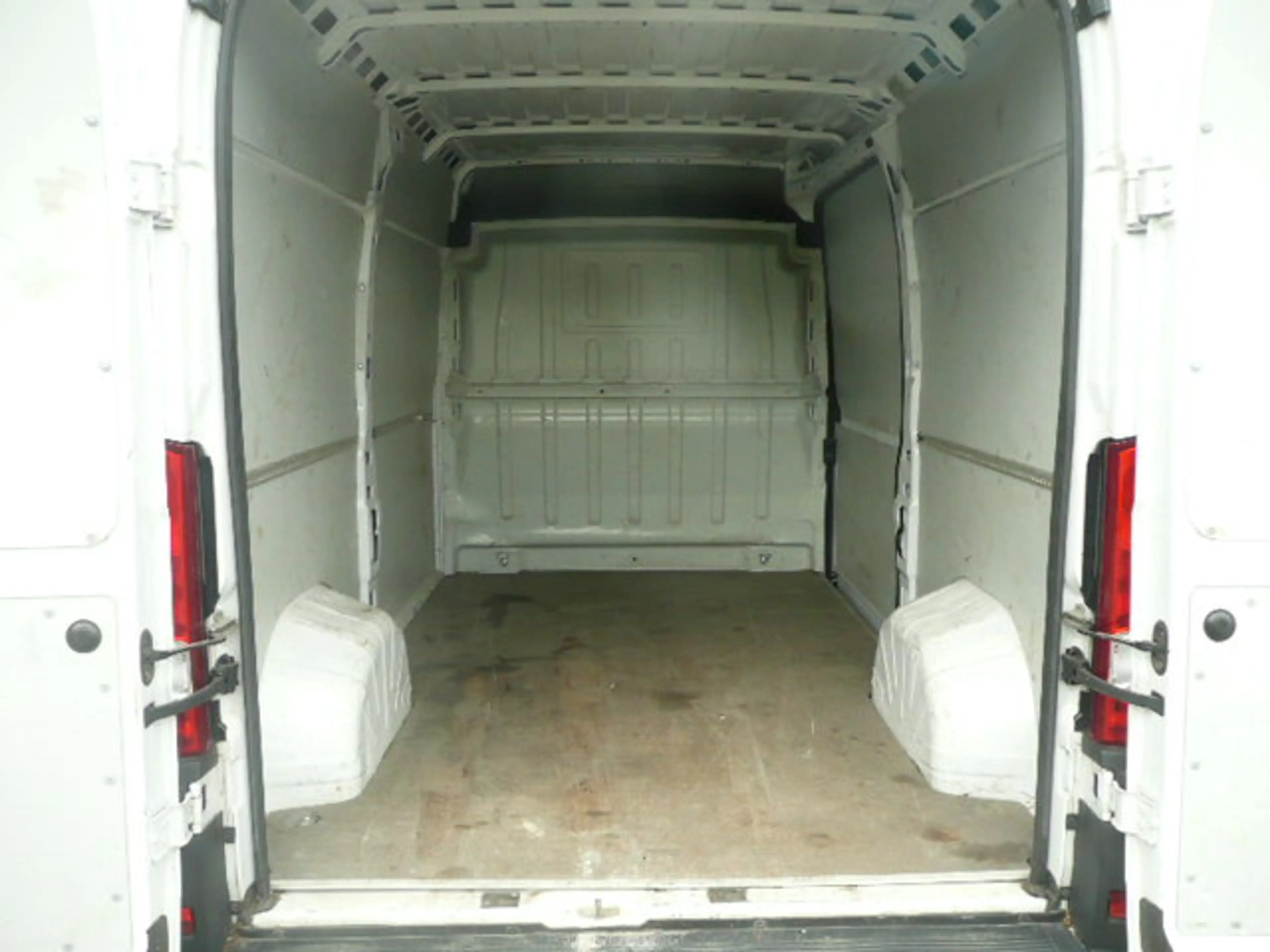 Fiat Ducato Hochr.-Ka 33 120 L2H2 37640Km Klima Tempo — photo 7