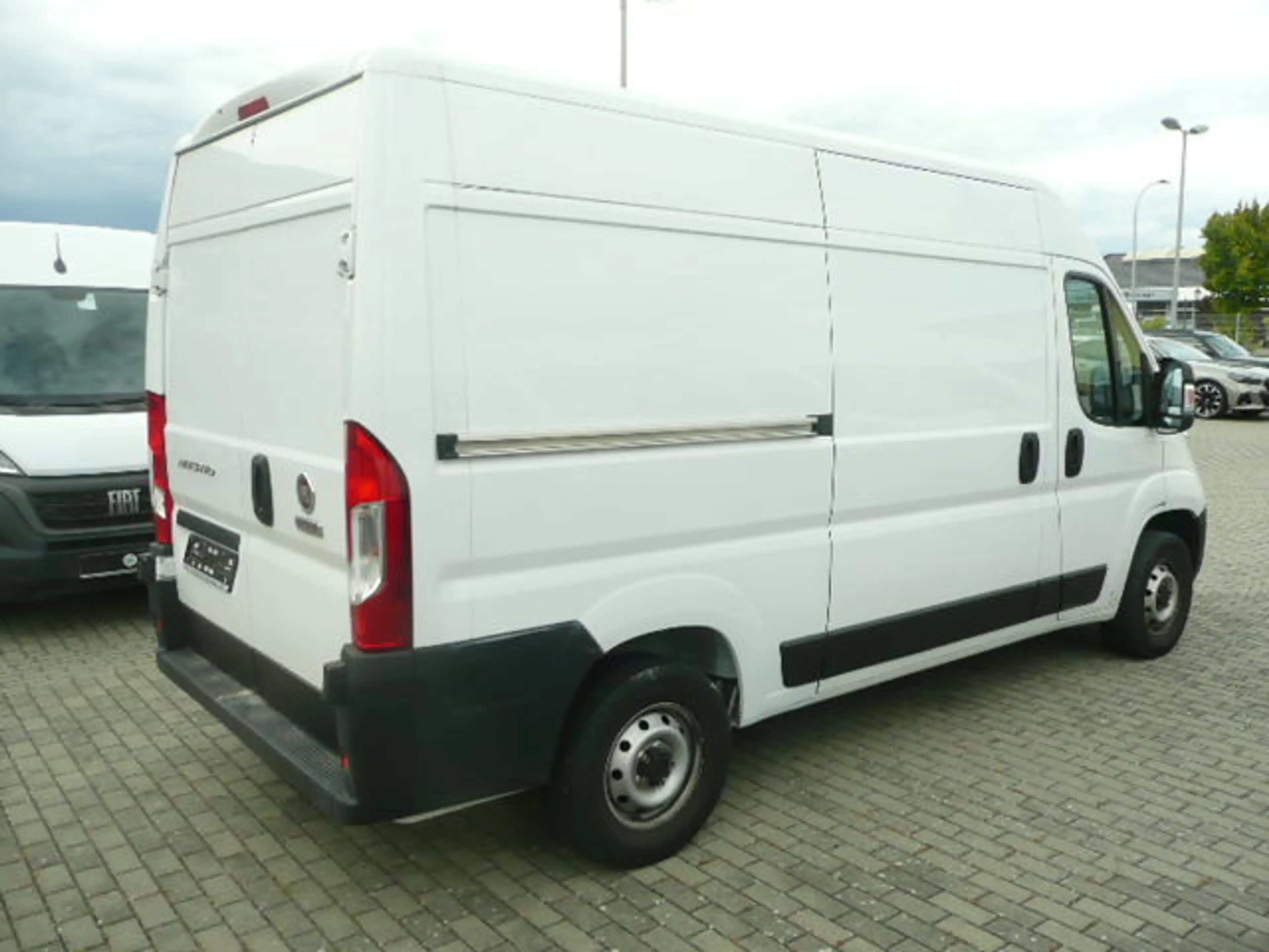 Fiat Ducato Hochr.-Ka 33 120 L2H2 37640Km Klima Tempo — photo 8
