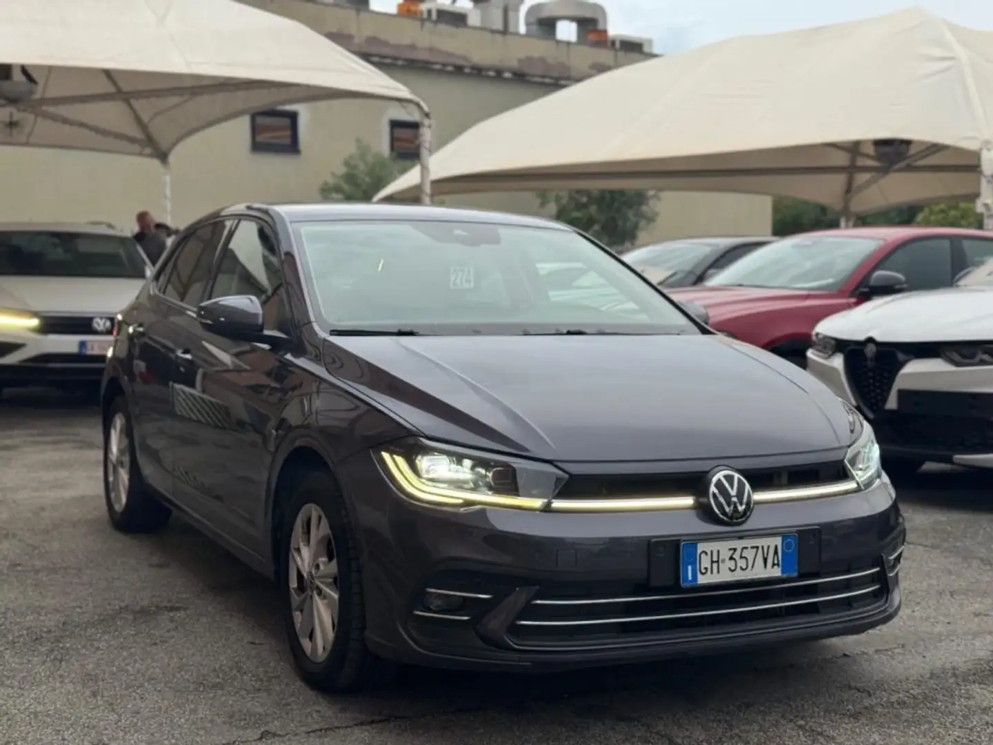 Volkswagen Polo 1.0 TSI DSG+GPL Grijs - 1