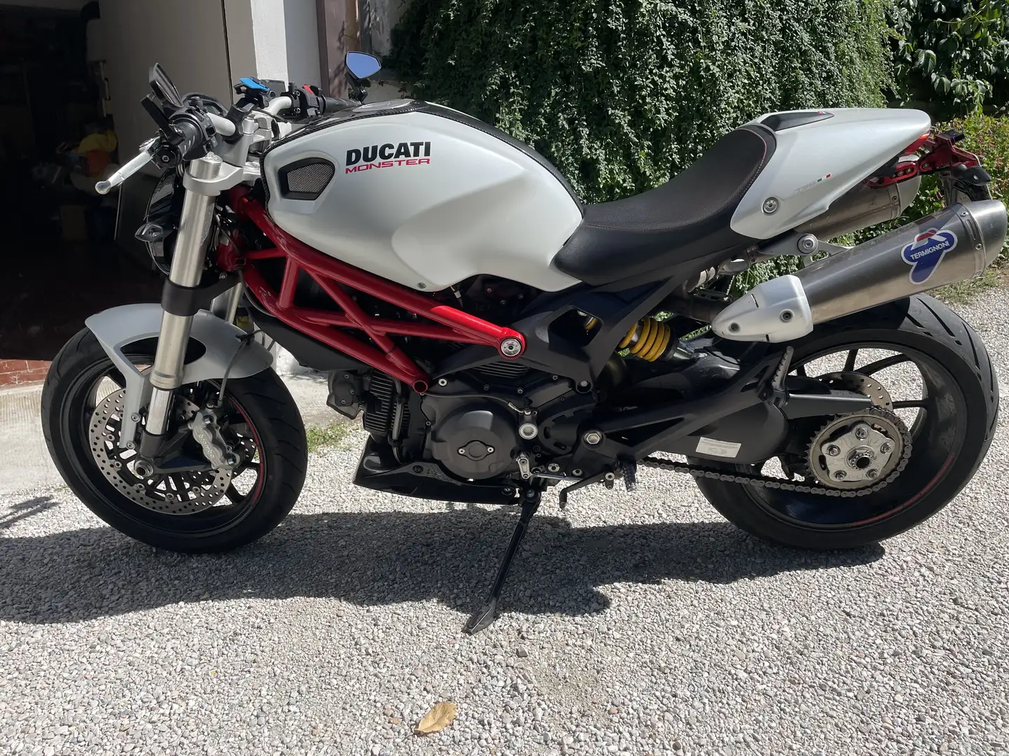 Ducati Monster 796 - 2