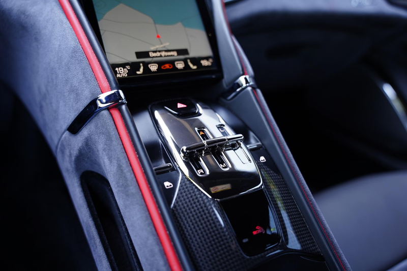 Ferrari Roma 3.9 V8 HELE / Passenger Display / Carbon / Apple C — photo 18