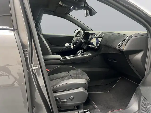 DS Automobiles DS 7 Crossback view 11
