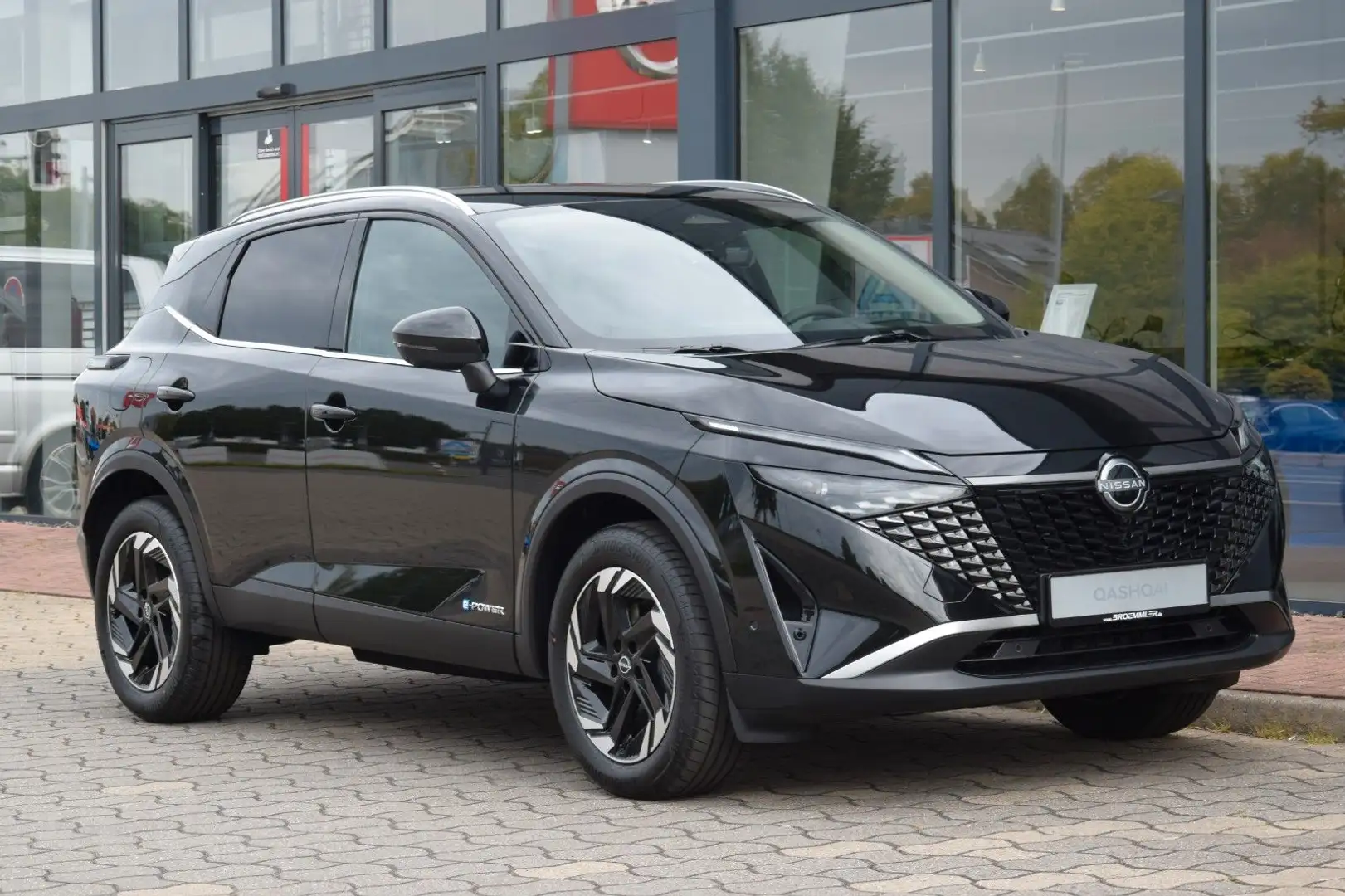 Nissan Qashqai e-Power N-Connecta Komfort Winter AFA Schwarz - 1