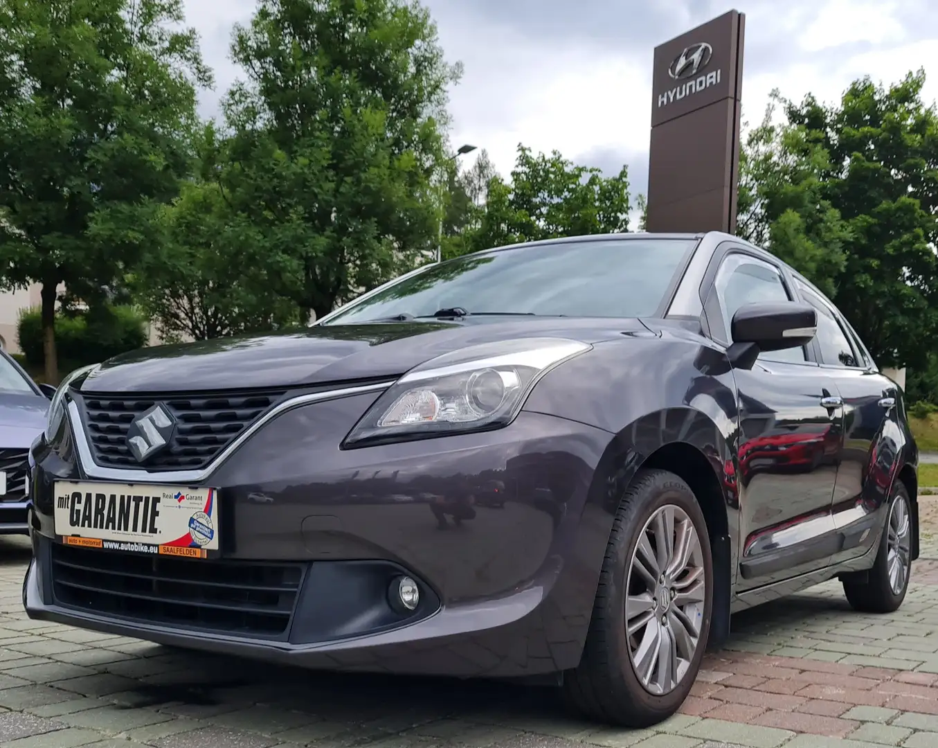 Suzuki Baleno 1.2 DJ Hybrid Flash Gris - 2