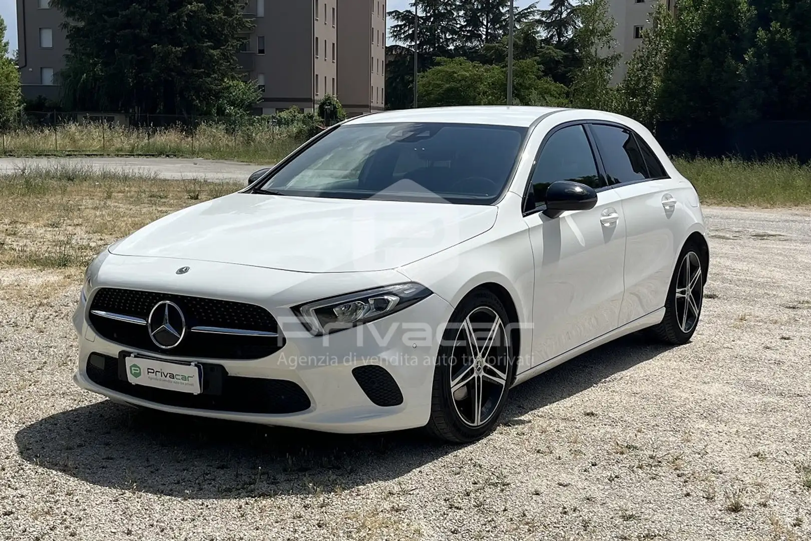 Mercedes-Benz A 180 A 180 d Automatic Sport Blanc - 1