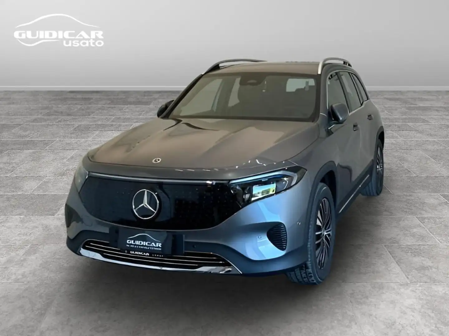 Mercedes-Benz EQB 300 Progressive Advanced 4matic Gris - 1