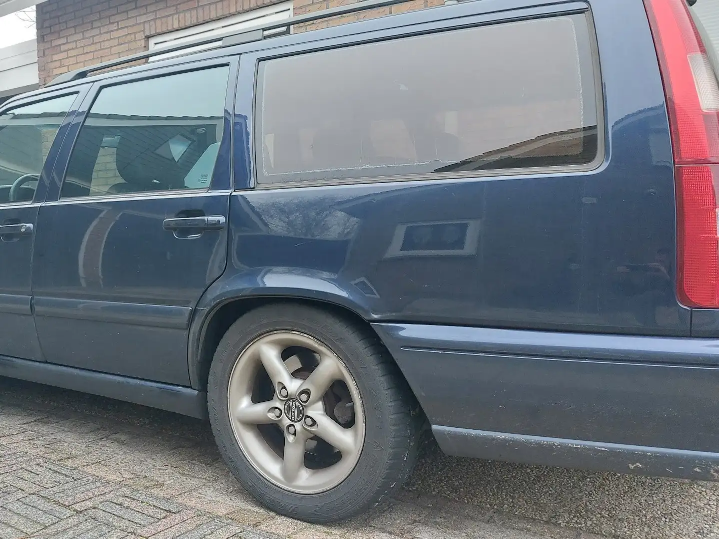 Volvo V70 2.5 Luxury-Line Azul - 2