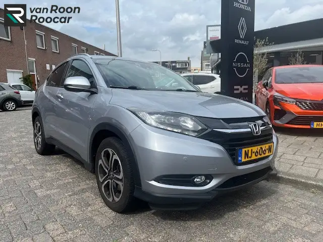 Honda HR-V 1.5 i-VTEC Executive | Automaat | Navigatie | Pano