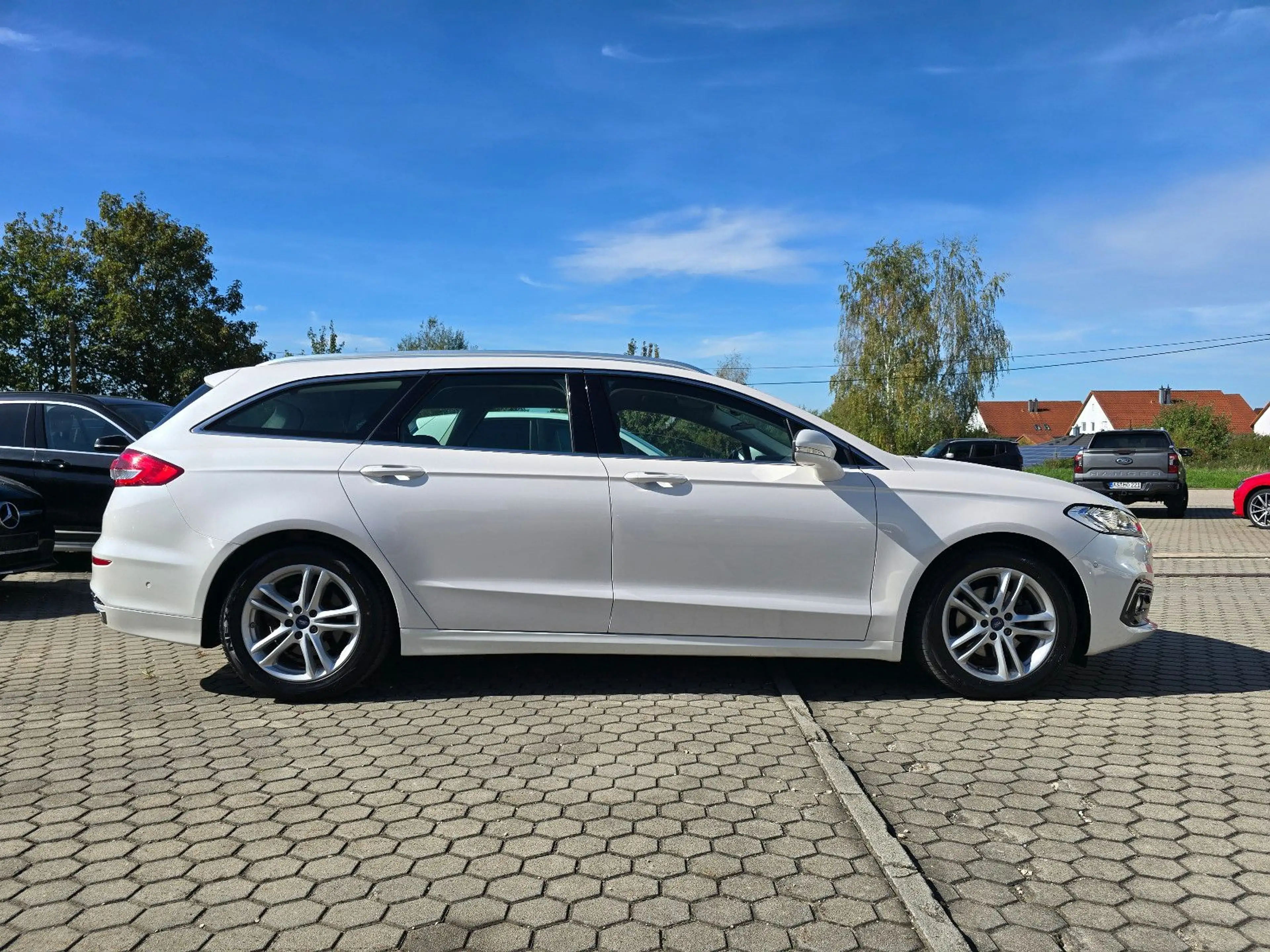 Ford Mondeo Turnier Titanium — photo 8