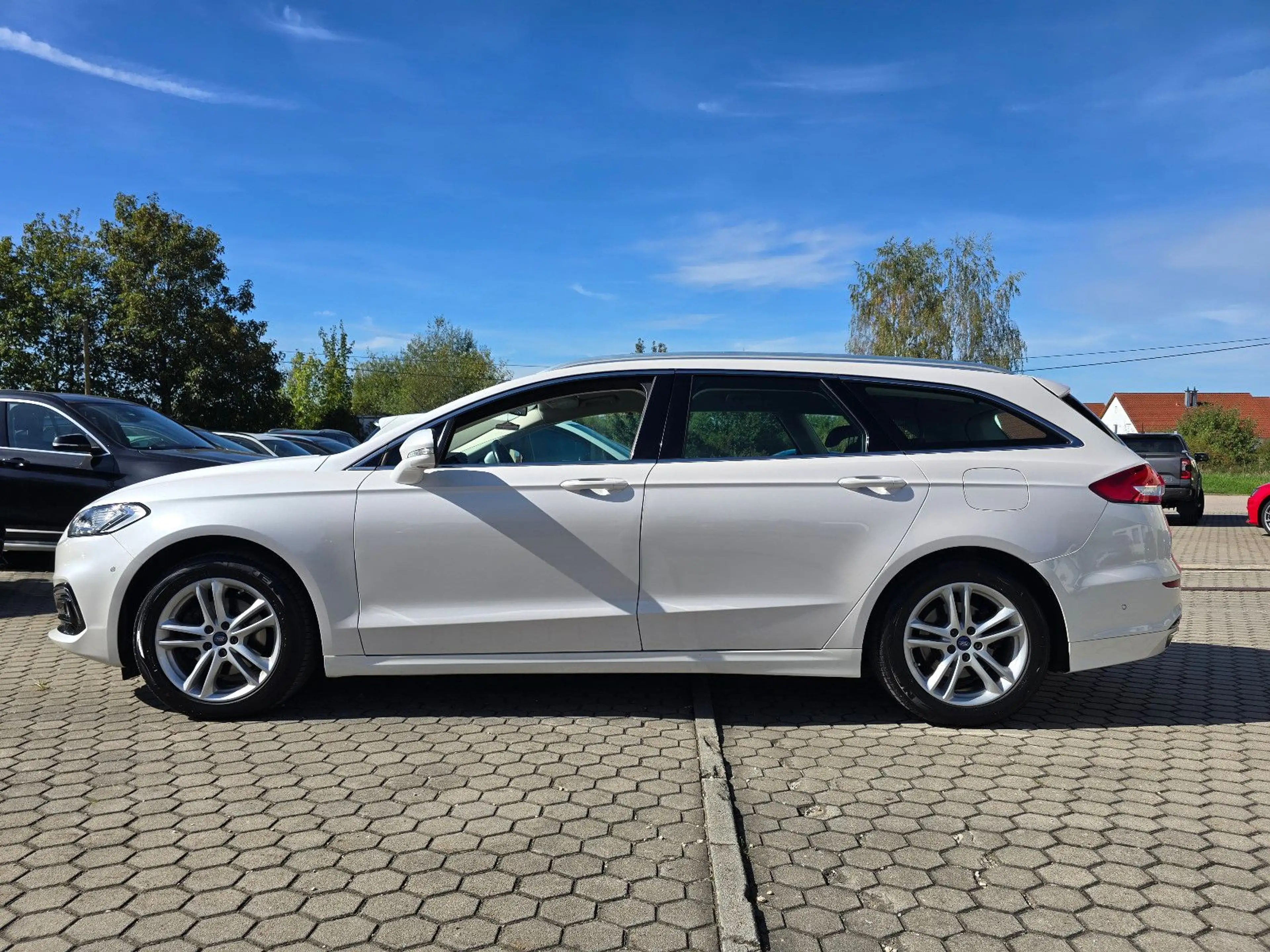 Ford Mondeo Turnier Titanium — photo 2
