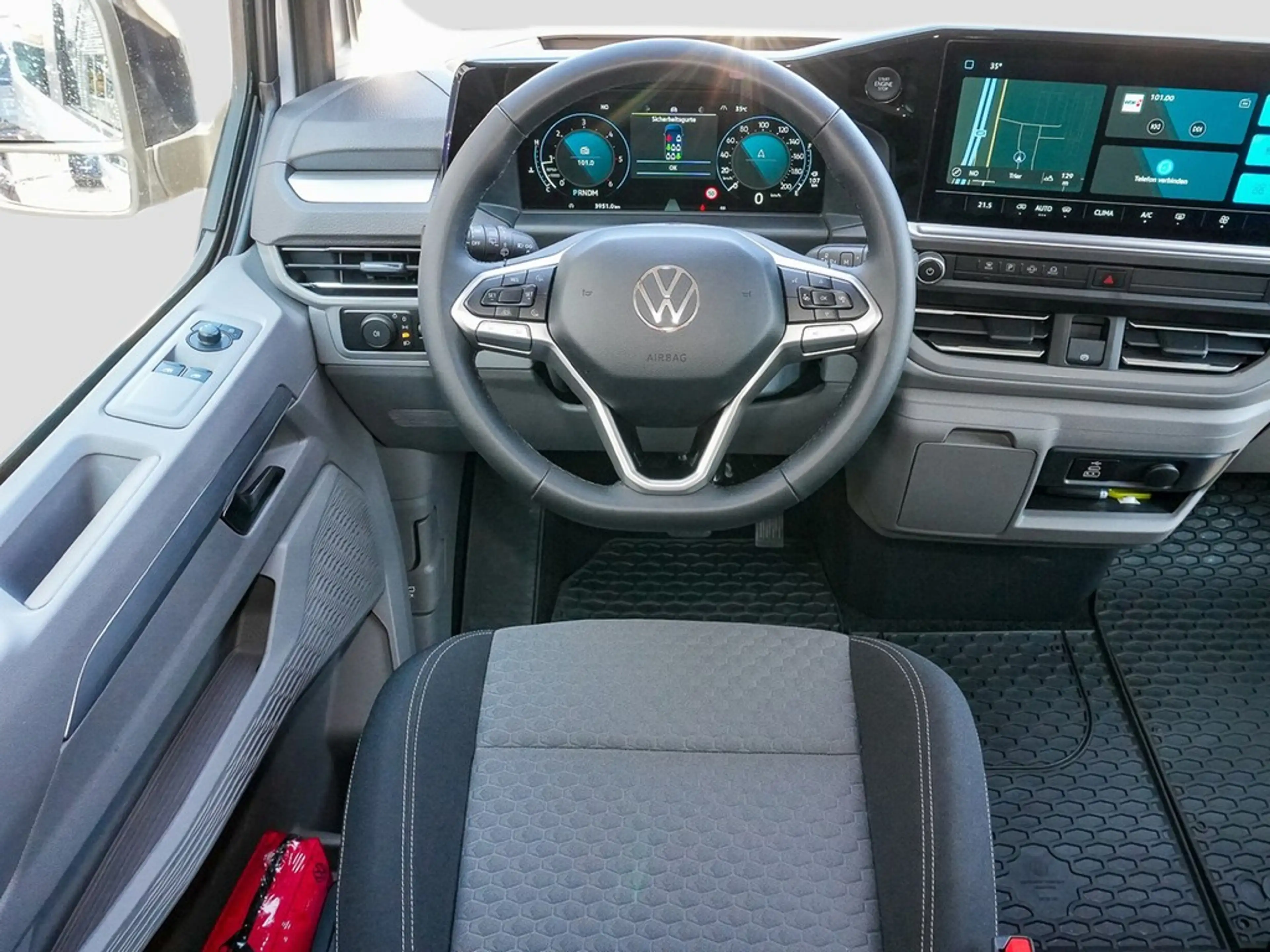 Volkswagen T7 Caravelle 2.0 TDI DSG Life Navi, AHK — photo 10