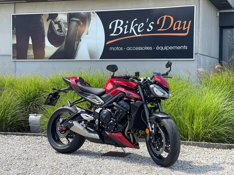 Triumph Street Triple 765