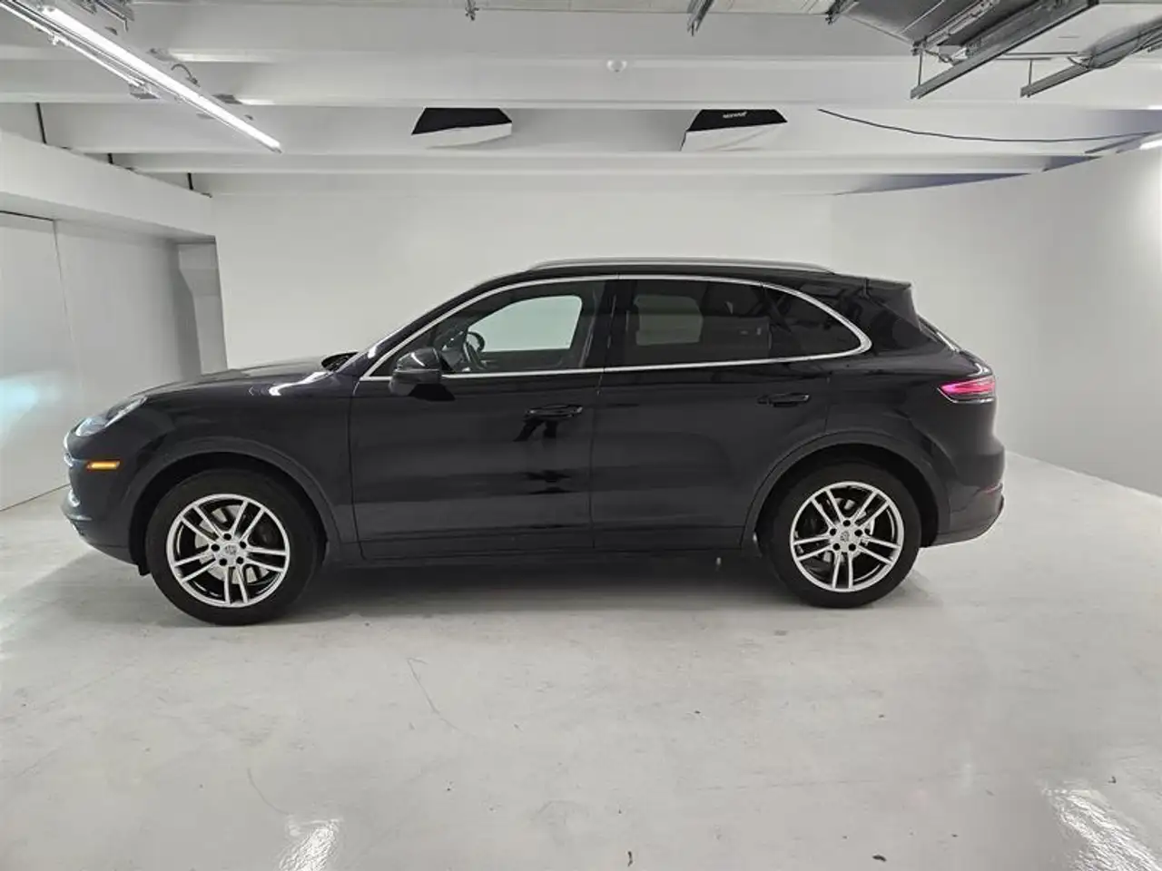 Porsche Cayenne photo Porsche Cayenne