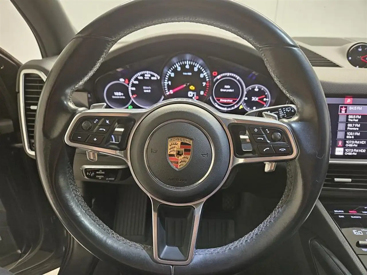 Porsche Cayenne photo Porsche Cayenne