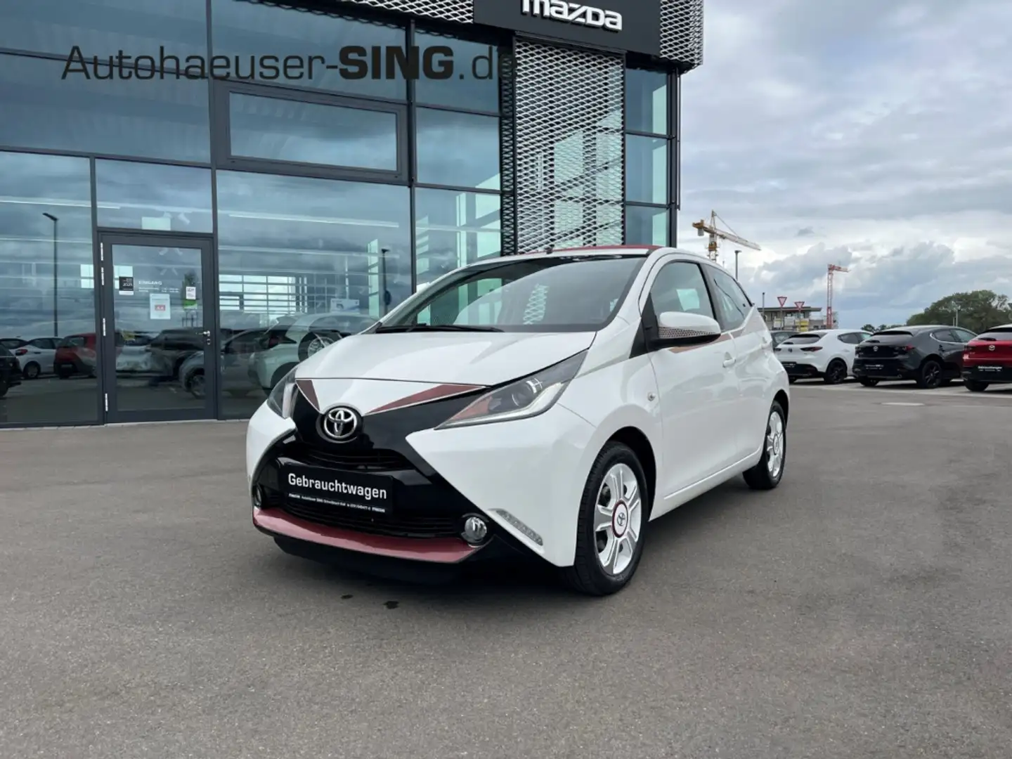 Toyota Aygo X-Pose elekt. Faltdach Keyless Klima Kamera Blanc - 1