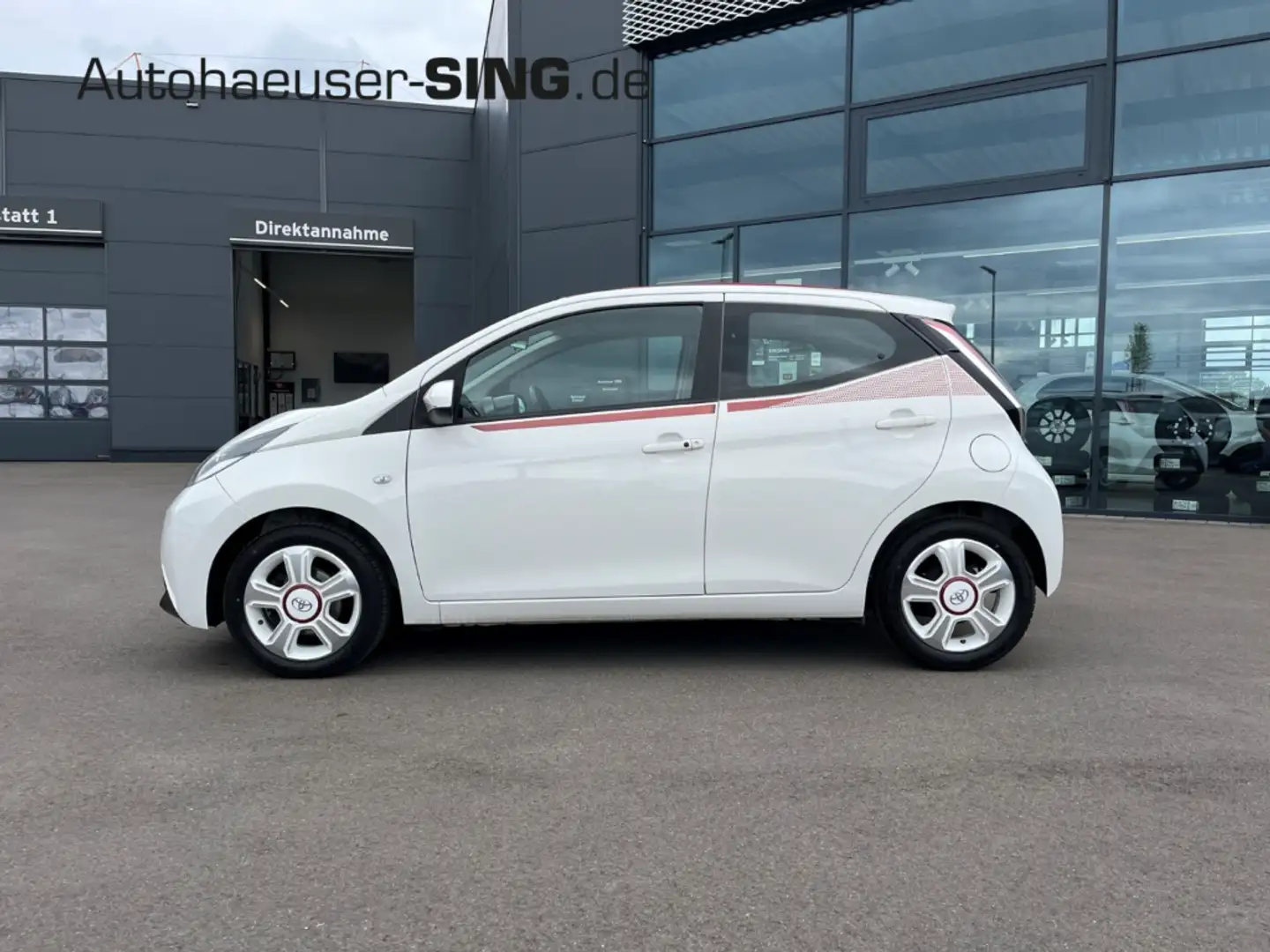 Toyota Aygo X-Pose elekt. Faltdach Keyless Klima Kamera Blanc - 2