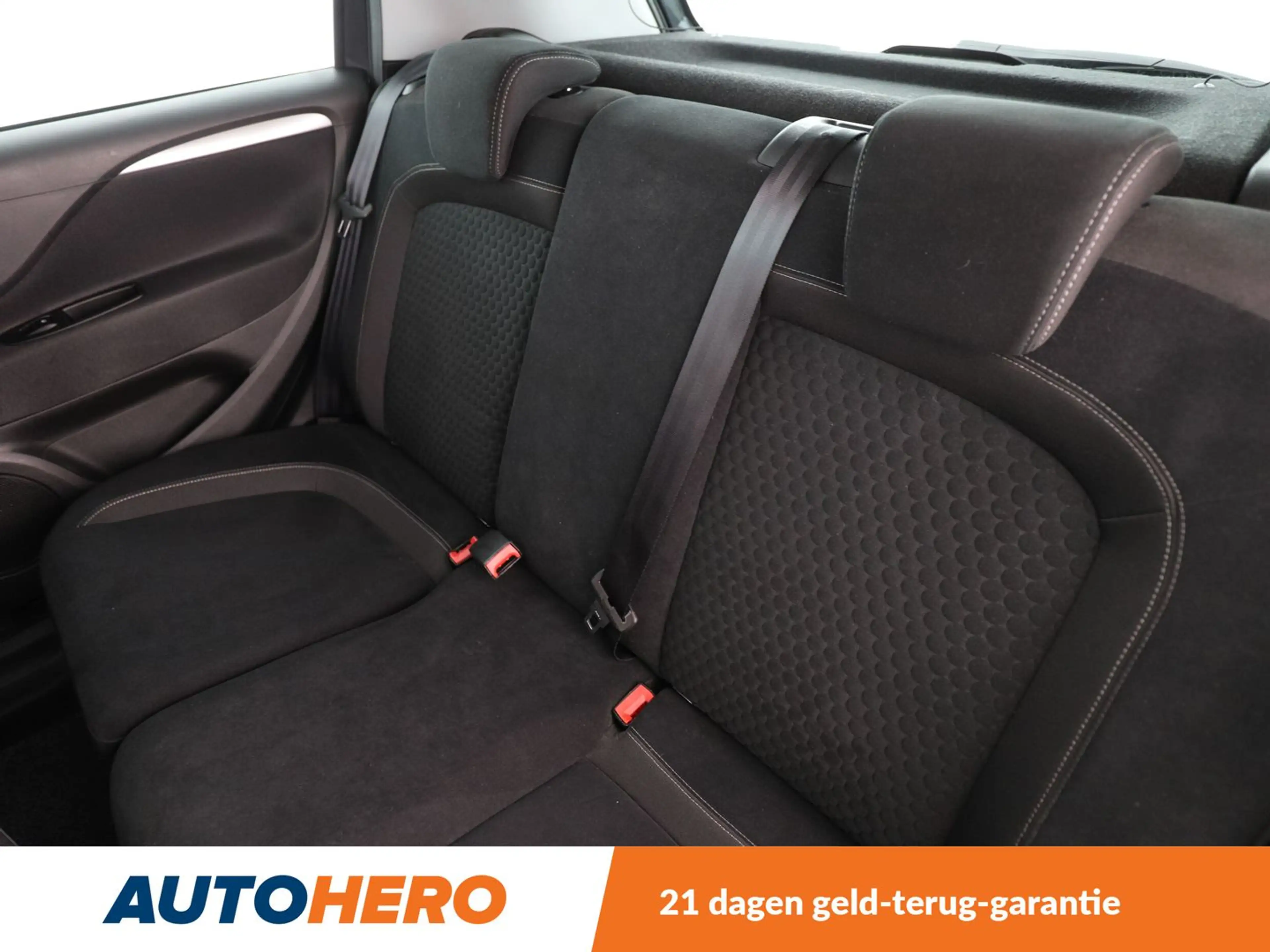 Fiat Punto 0.9 Lounge — photo 14